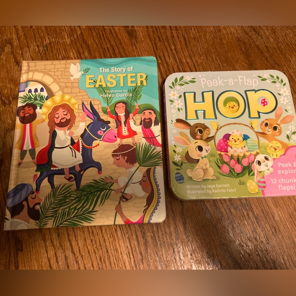 👶🏻  (bundle 3 kids items for $12) Children’s Easter Books - Picture 1 of 8